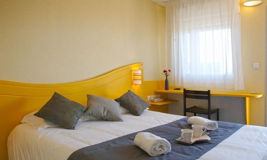 Couett'Hotel Oloron Sainte Marie Εξωτερικό φωτογραφία