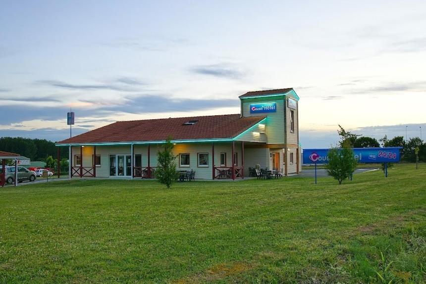 Couett'Hotel Oloron Sainte Marie Εξωτερικό φωτογραφία