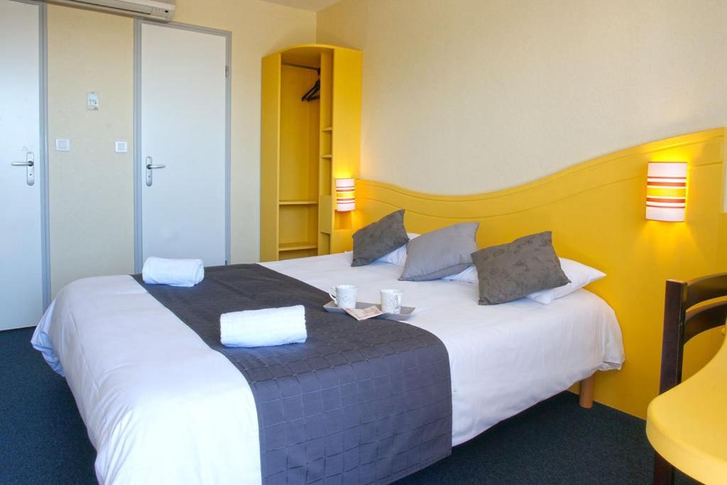 Couett'Hotel Oloron Sainte Marie Εξωτερικό φωτογραφία