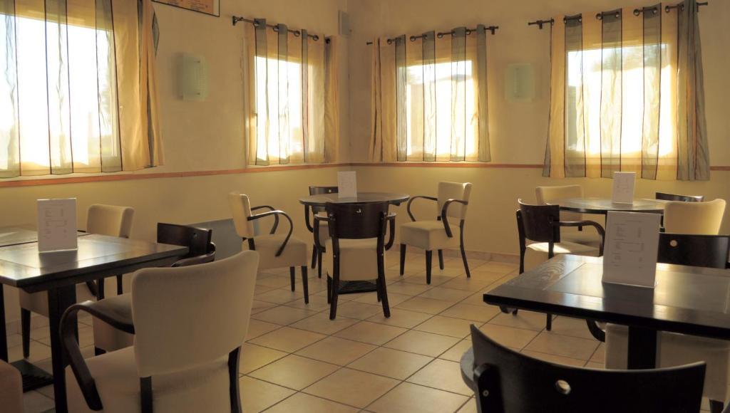 Couett'Hotel Oloron Sainte Marie Εξωτερικό φωτογραφία