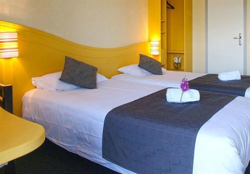 Couett'Hotel Oloron Sainte Marie Εξωτερικό φωτογραφία